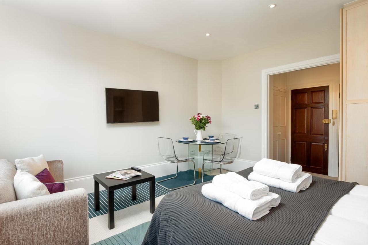 Capital Sloane Street Studio With Balcony Londra Esterno foto
