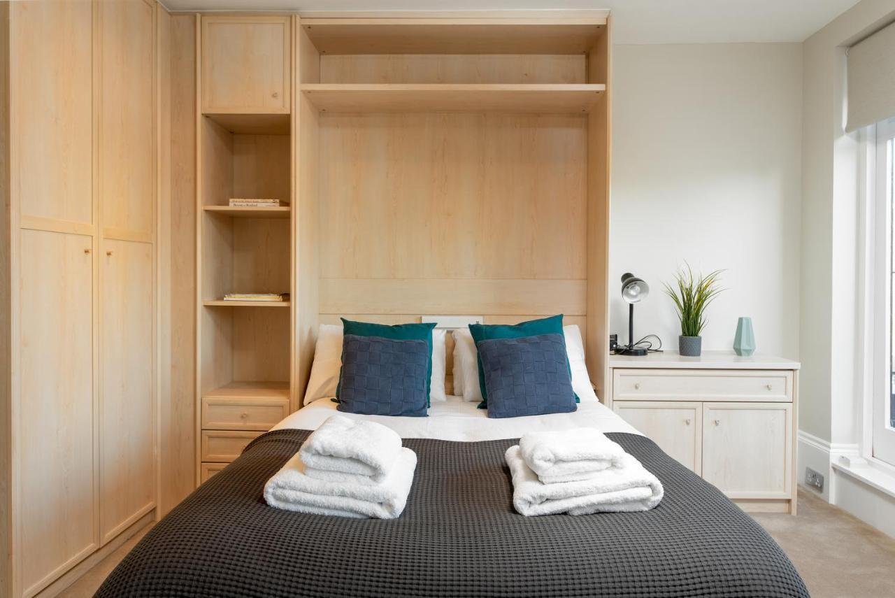 Capital Sloane Street Studio With Balcony Londra Esterno foto